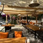 Mavi Lotus Bed & Breakfast 3*