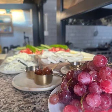 Mavi Lotus Bed & Breakfast