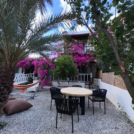 فندق مبيت وإفطار Mavi Lotus 3*