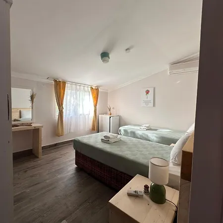 Mavi Lotus فندق مبيت وإفطار 3*