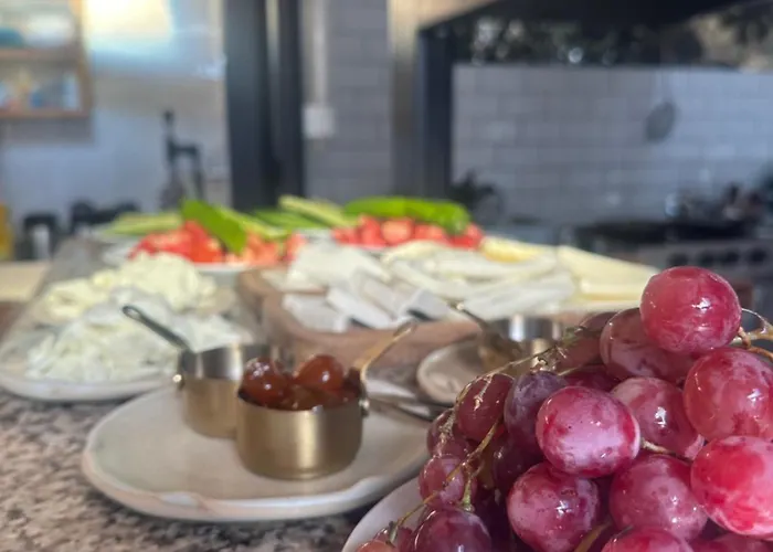 Mavi Lotus Bed & Breakfast