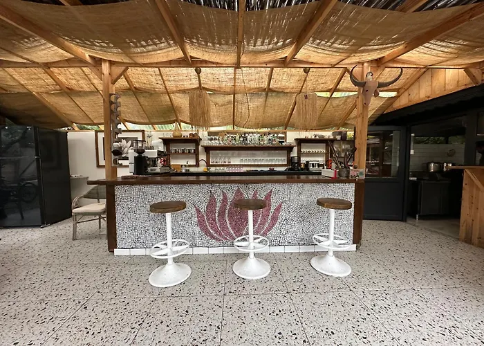 Mavi Lotus Bed & Breakfast 3*