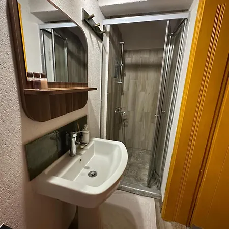 Mavi Lotus Bed & Breakfast *