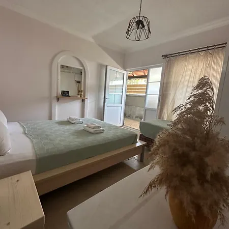 Mavi Lotus Bed and Breakfast